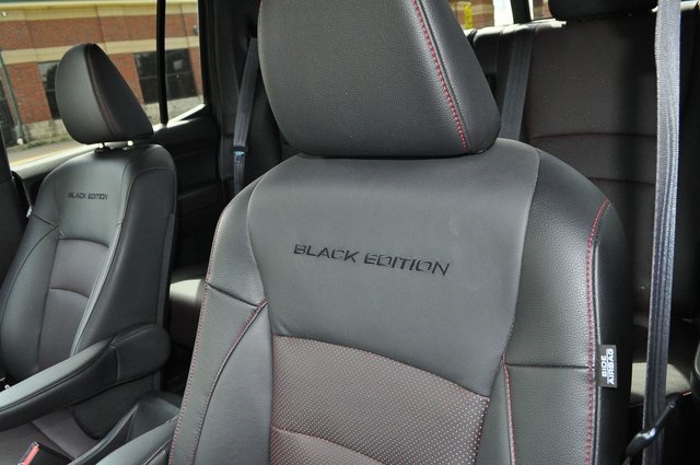 2022 Honda Ridgeline Black Edition photo 10