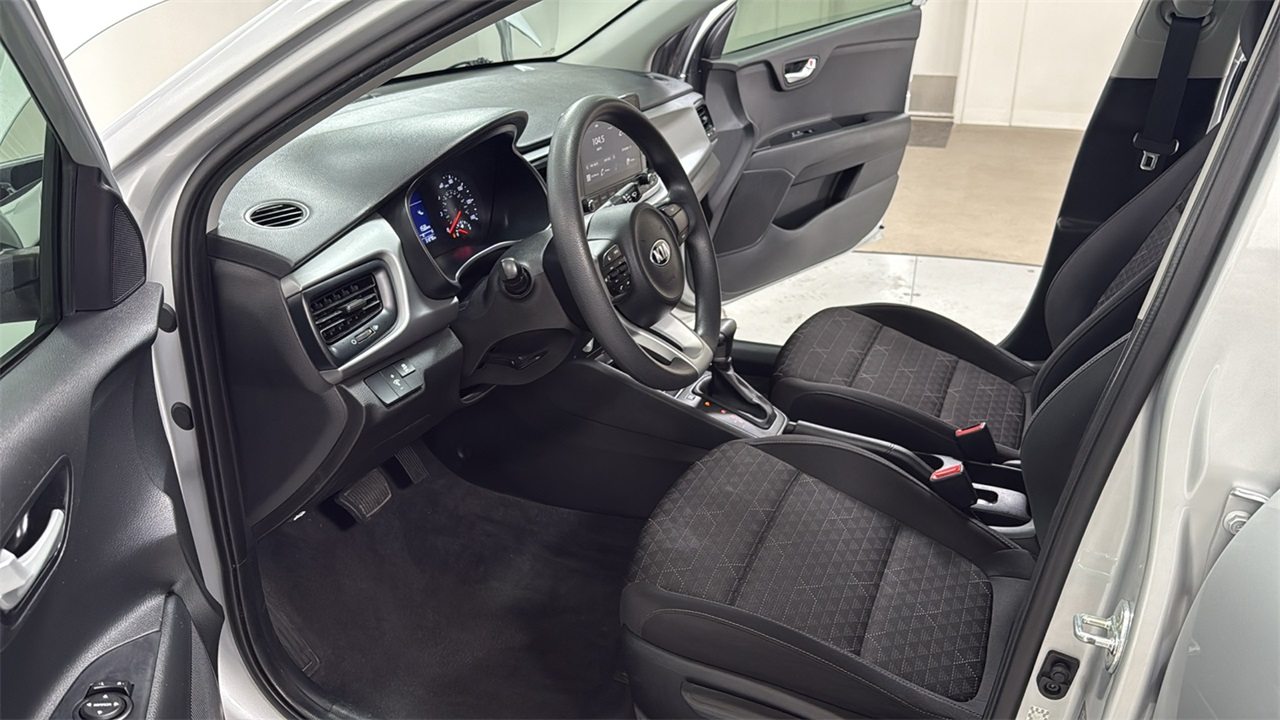 2021 Kia Rio LX photo 12