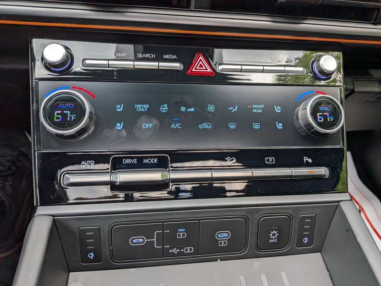 2025 Hyundai Santa Fe Calligraphy photo 24