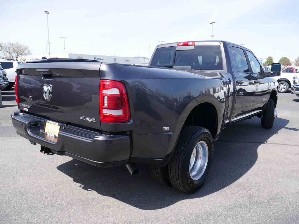 2024 Ram 3500 Laramie photo 21
