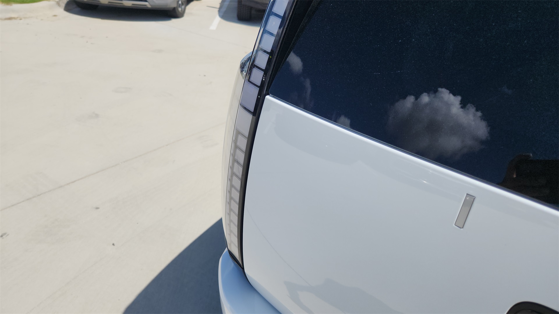 2026 Hyundai Ioniq SEL photo 25