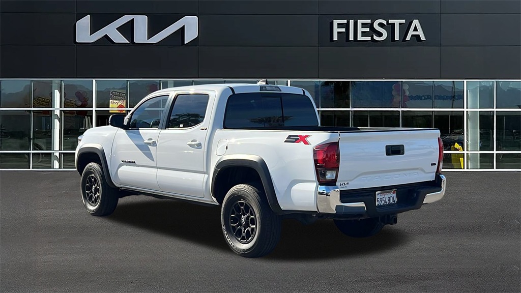 2023 Toyota Tacoma SR5 photo 3