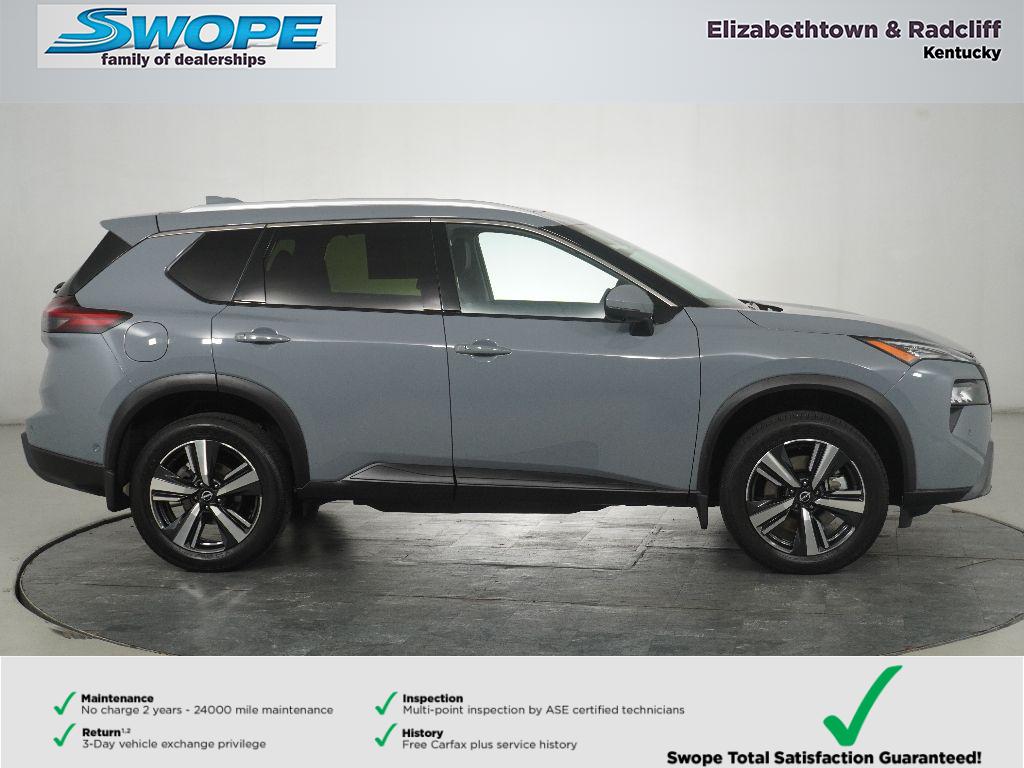 2025 Nissan Rogue SL photo 2