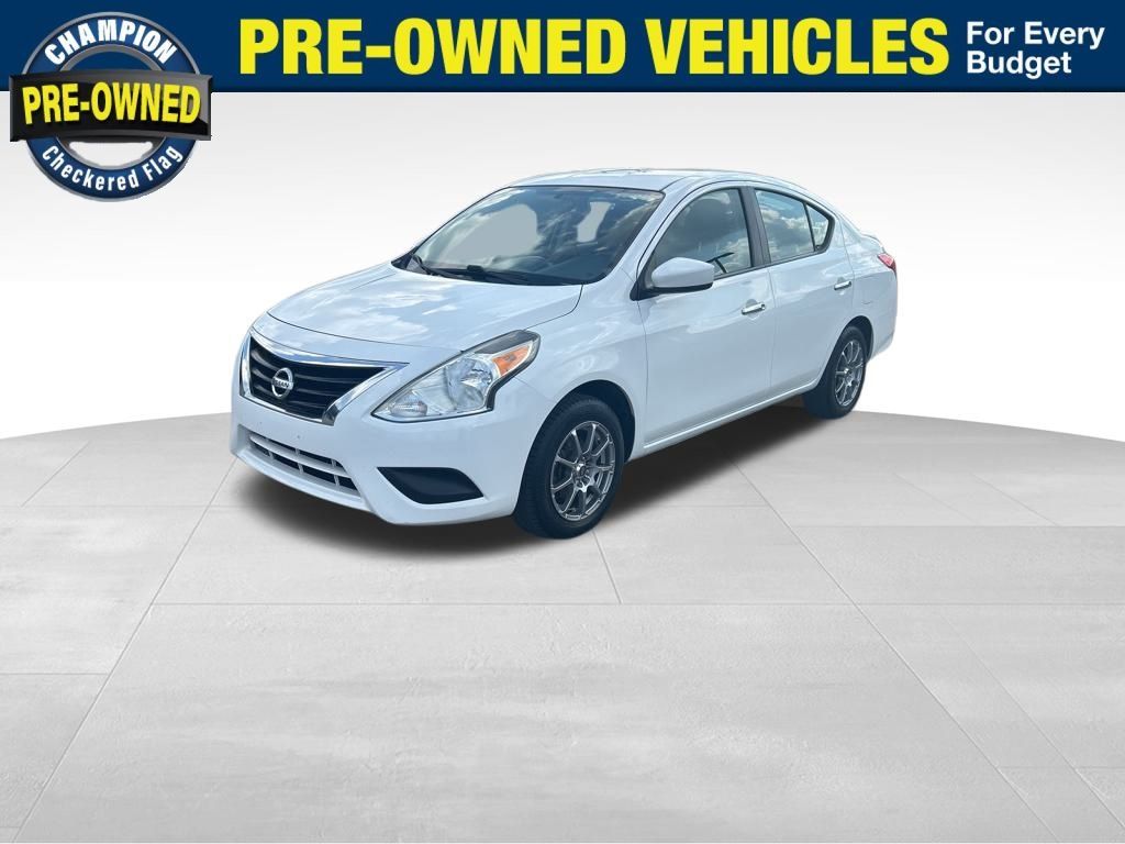 2016 Nissan Versa Sedan