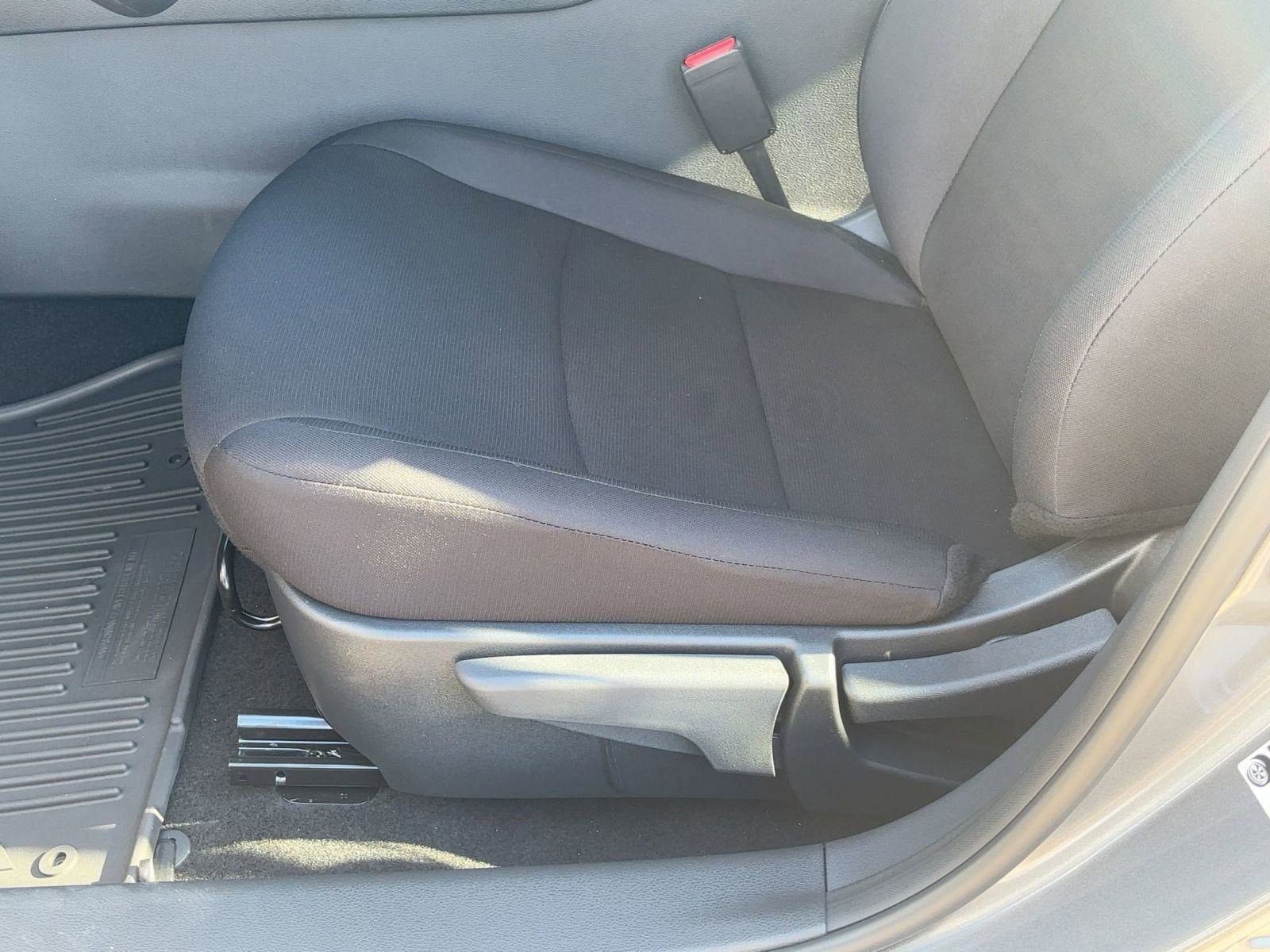 2025 Nissan Sentra S photo 14