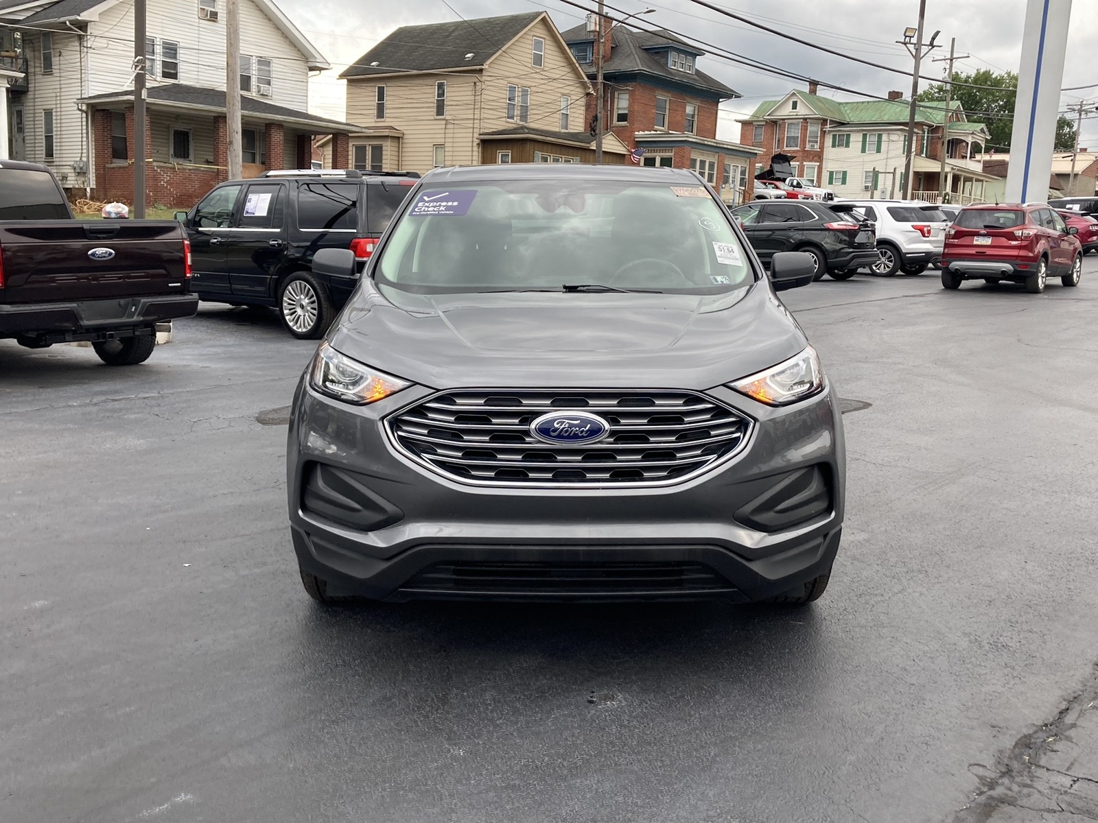 2022 Ford Edge SE photo 4