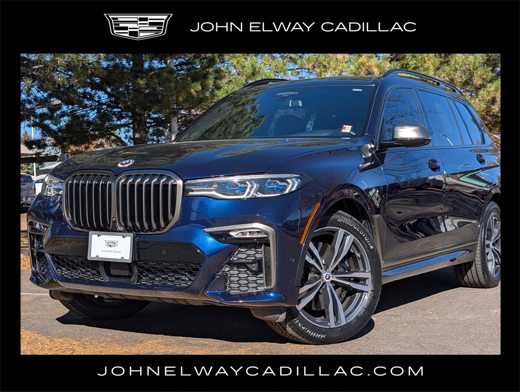 2022 BMW X7 M50i's photo