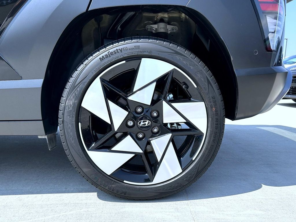 2025 Hyundai Kona Limited photo 22
