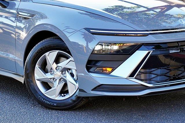 2025 Hyundai Sonata SE photo 4
