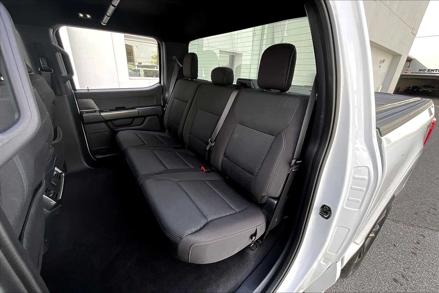 2023 Ford F-150 XLT photo 18