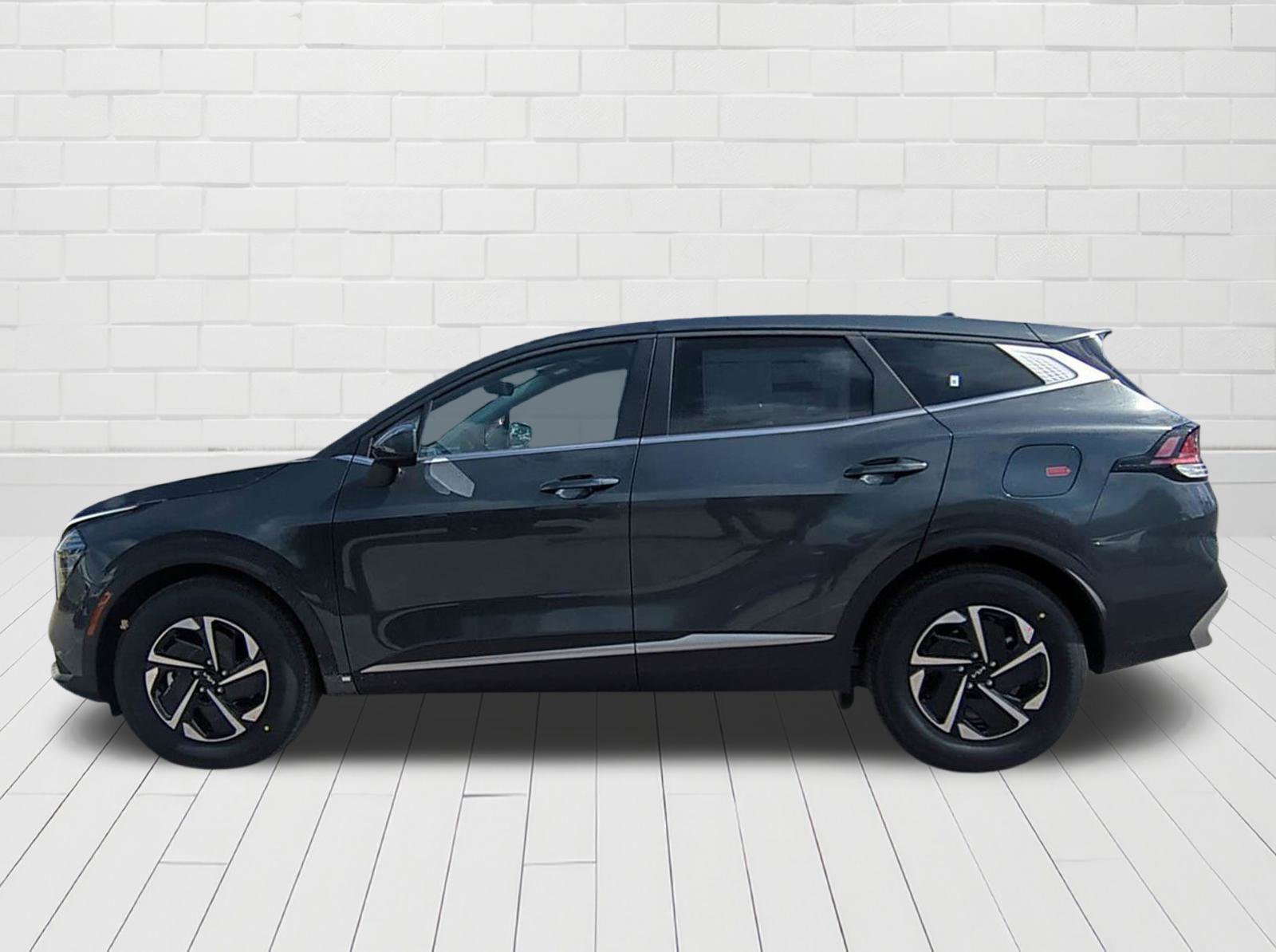 2025 Kia Sportage Hybrid LX photo 2