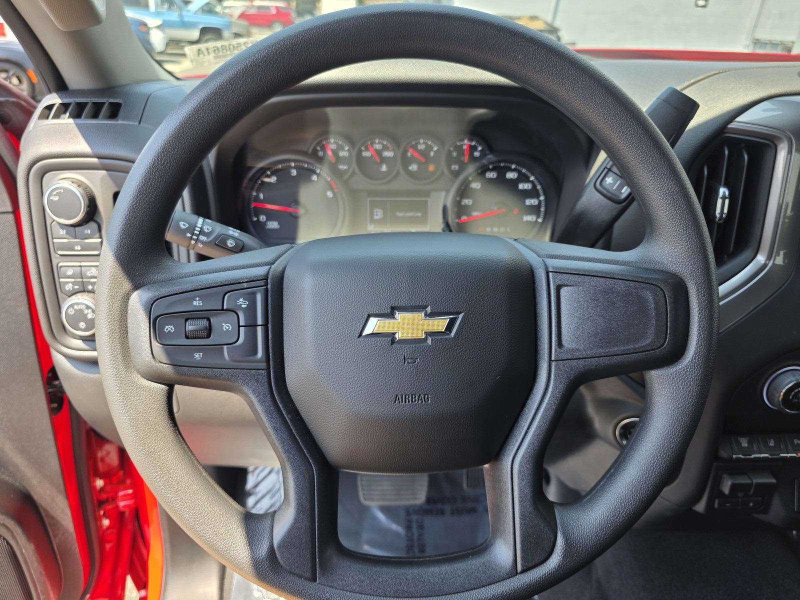 2025 Chevrolet Silverado 2500HD Custom photo 32