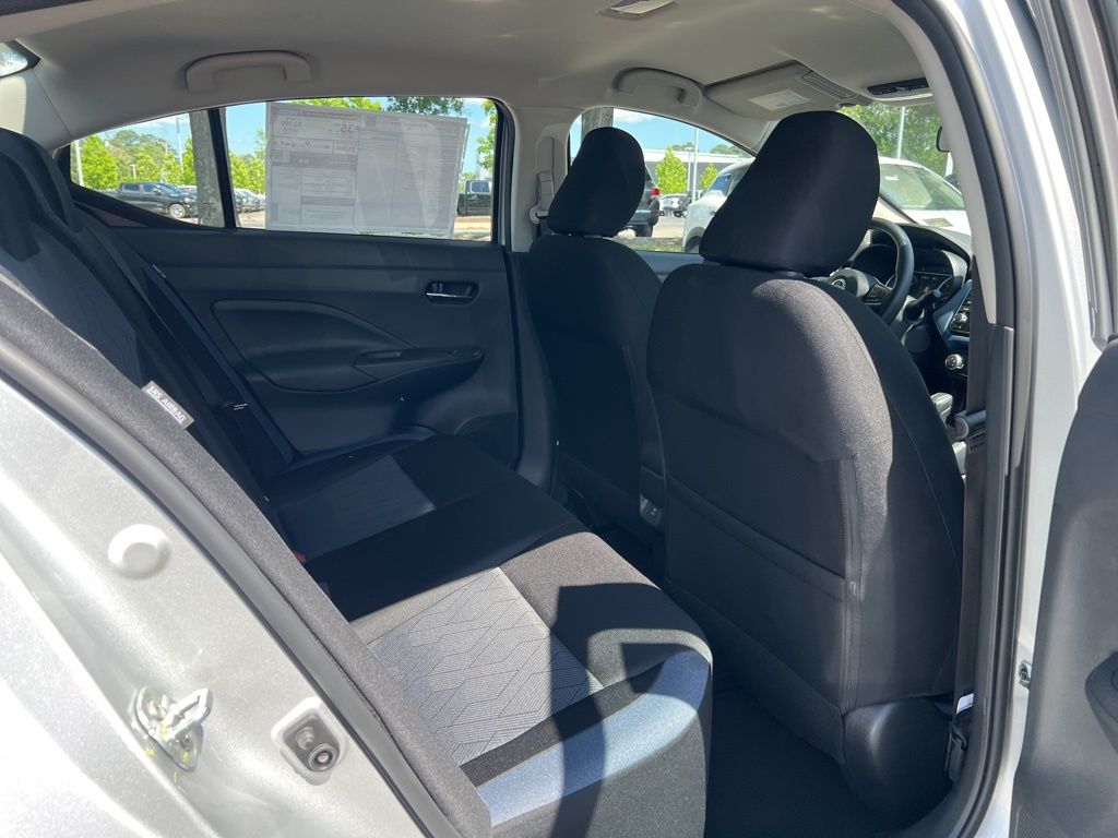 2025 Nissan Versa SV photo 13