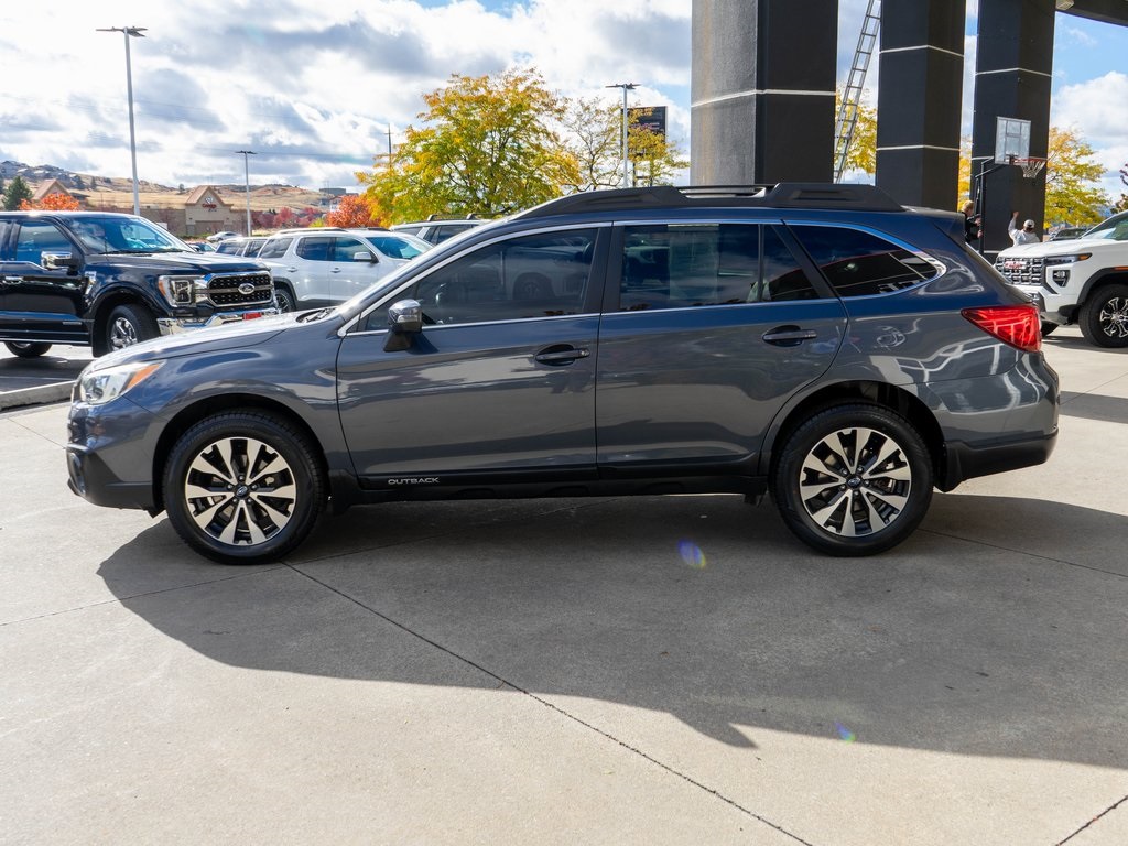 2016 Subaru Outback 3.6R Limited photo 3