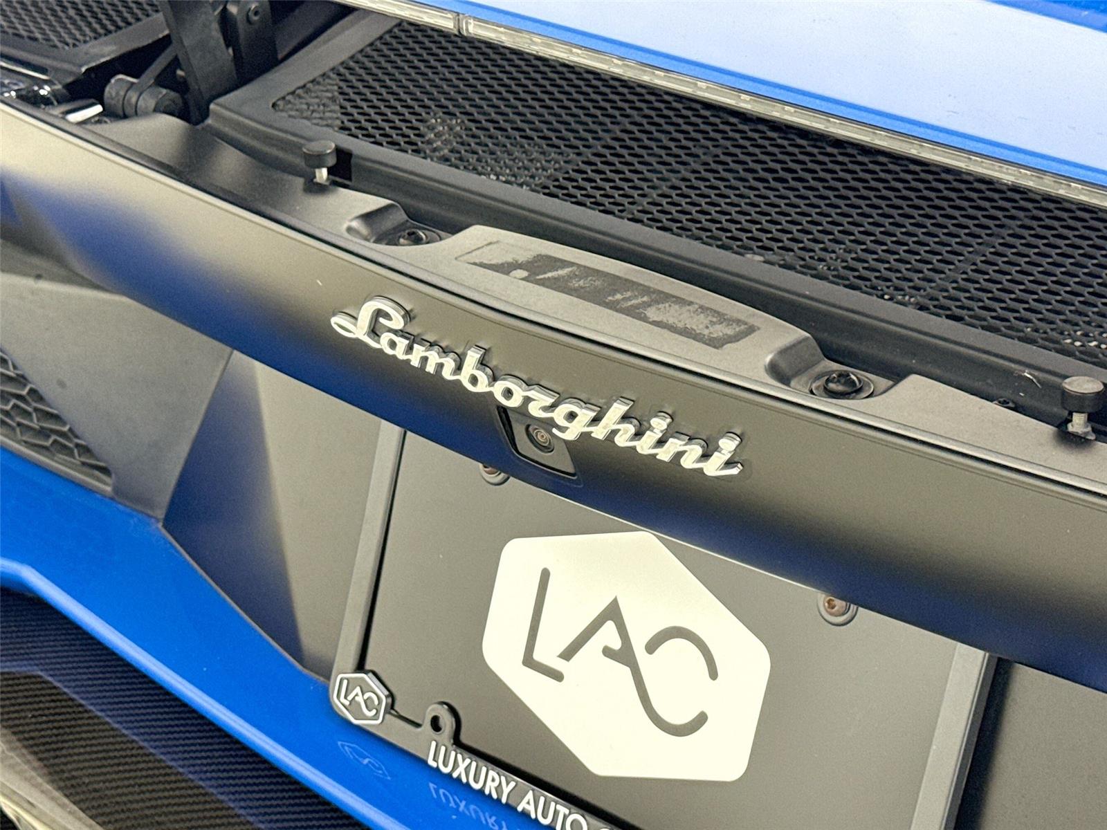 2018 Lamborghini Aventador LP 740-4 S photo 32
