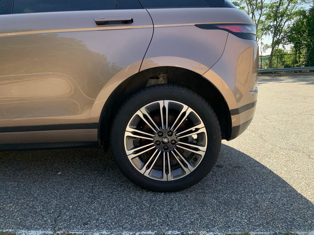 2024 Land Rover Range Rover Evoque S photo 12