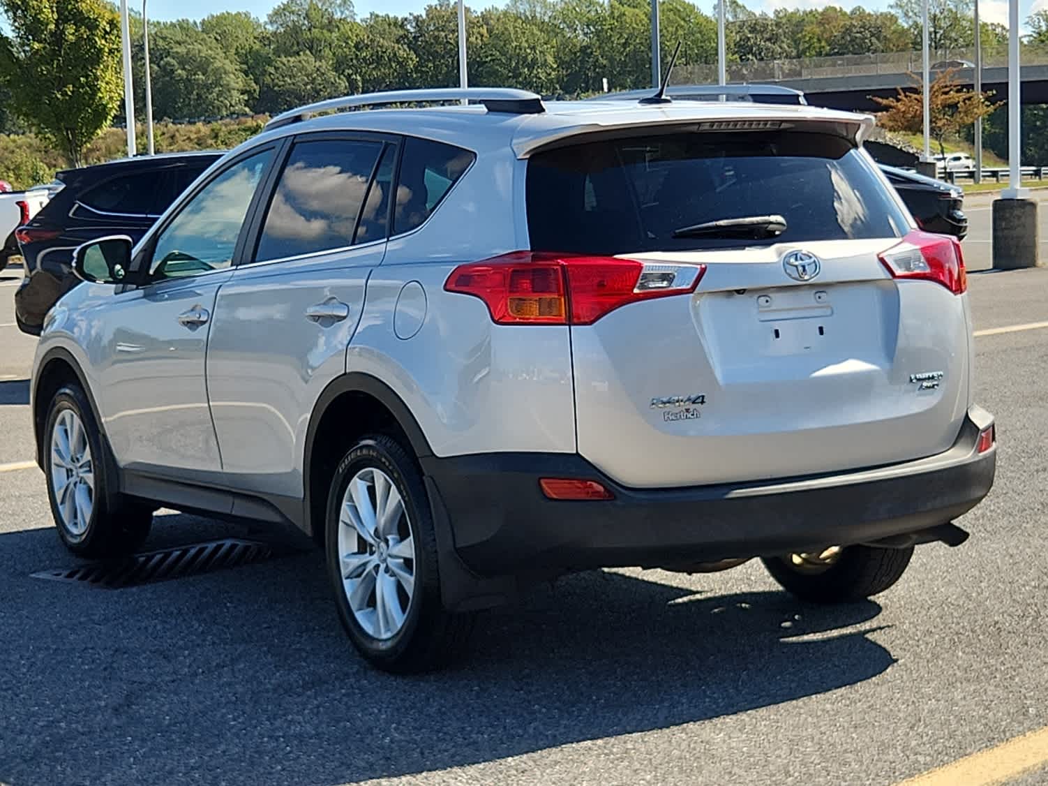 2013 Toyota RAV4 Limited photo 4