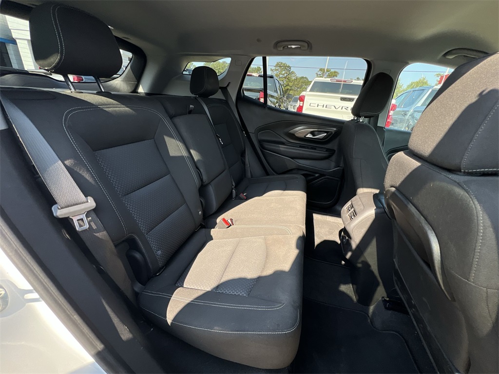 2023 Gmc Terrain SLE photo 28