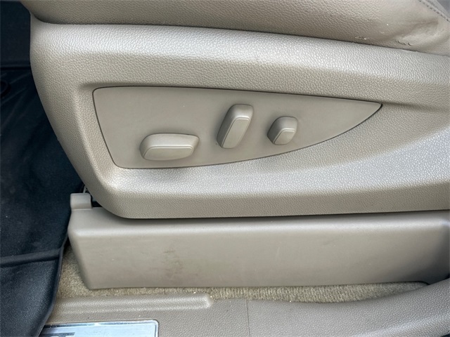 2018 Chevrolet Tahoe LT photo 17