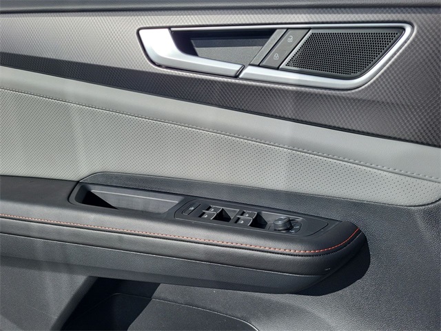 2025 Volkswagen Atlas Peak Edition SE photo 9