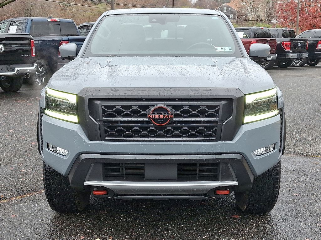 2023 Nissan Frontier PRO-4X photo 2