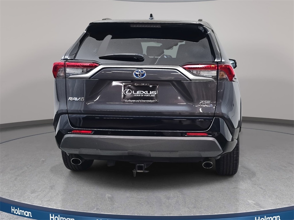 2020 Toyota RAV4 Hybrid XSE photo 4