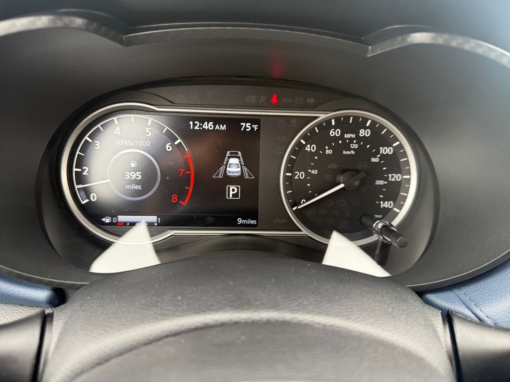2025 Nissan Versa 1.6 SV photo 17