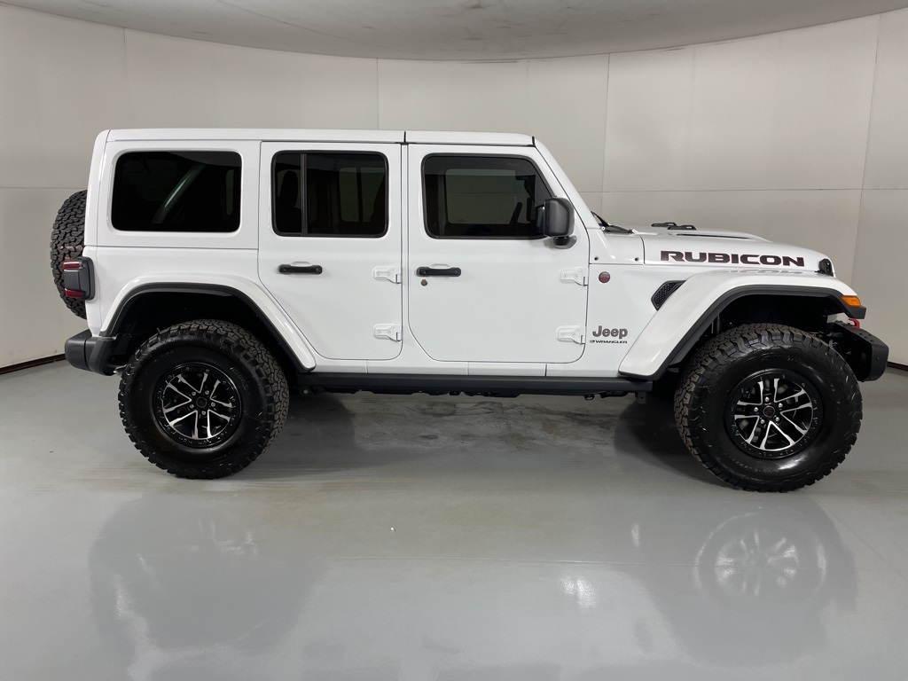 2025 Jeep Wrangler Rubicon X photo 9