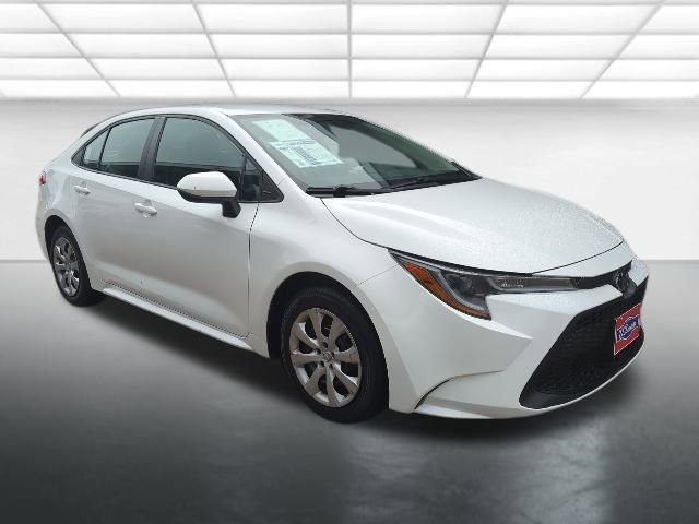 2022 Toyota Corolla LE's photo