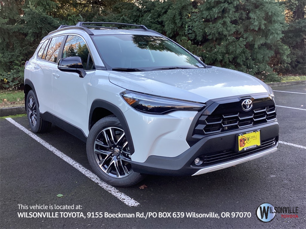 2026 Toyota Corolla Cross XLE's photo