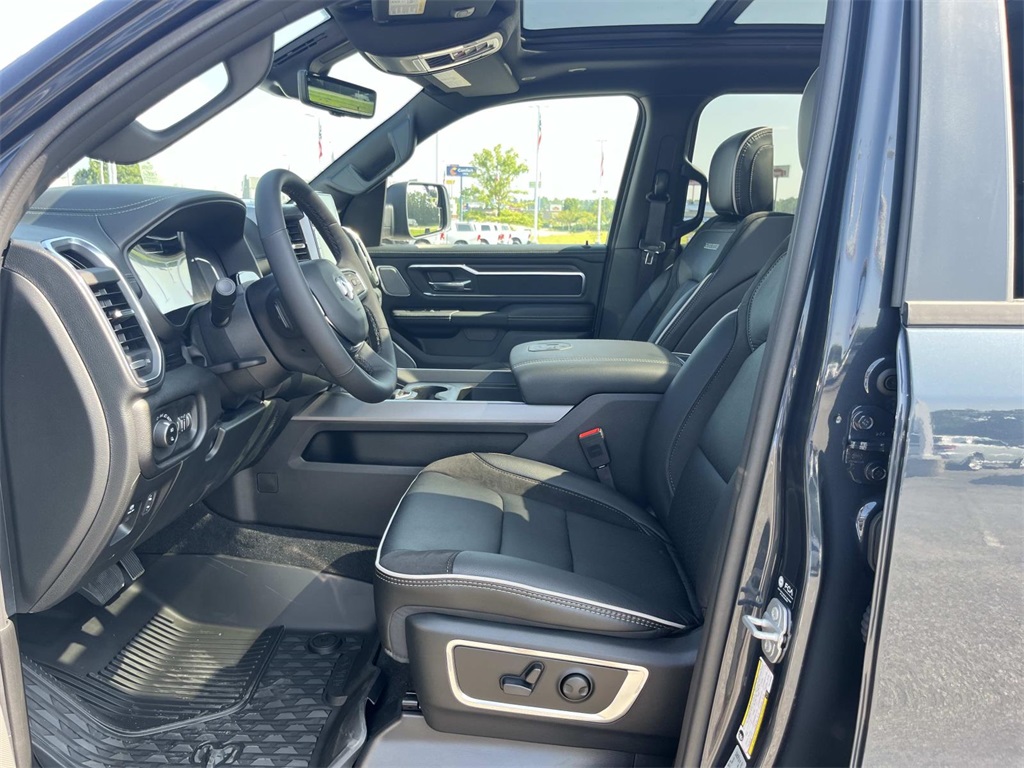 2026 Ram 1500 Laramie photo 22