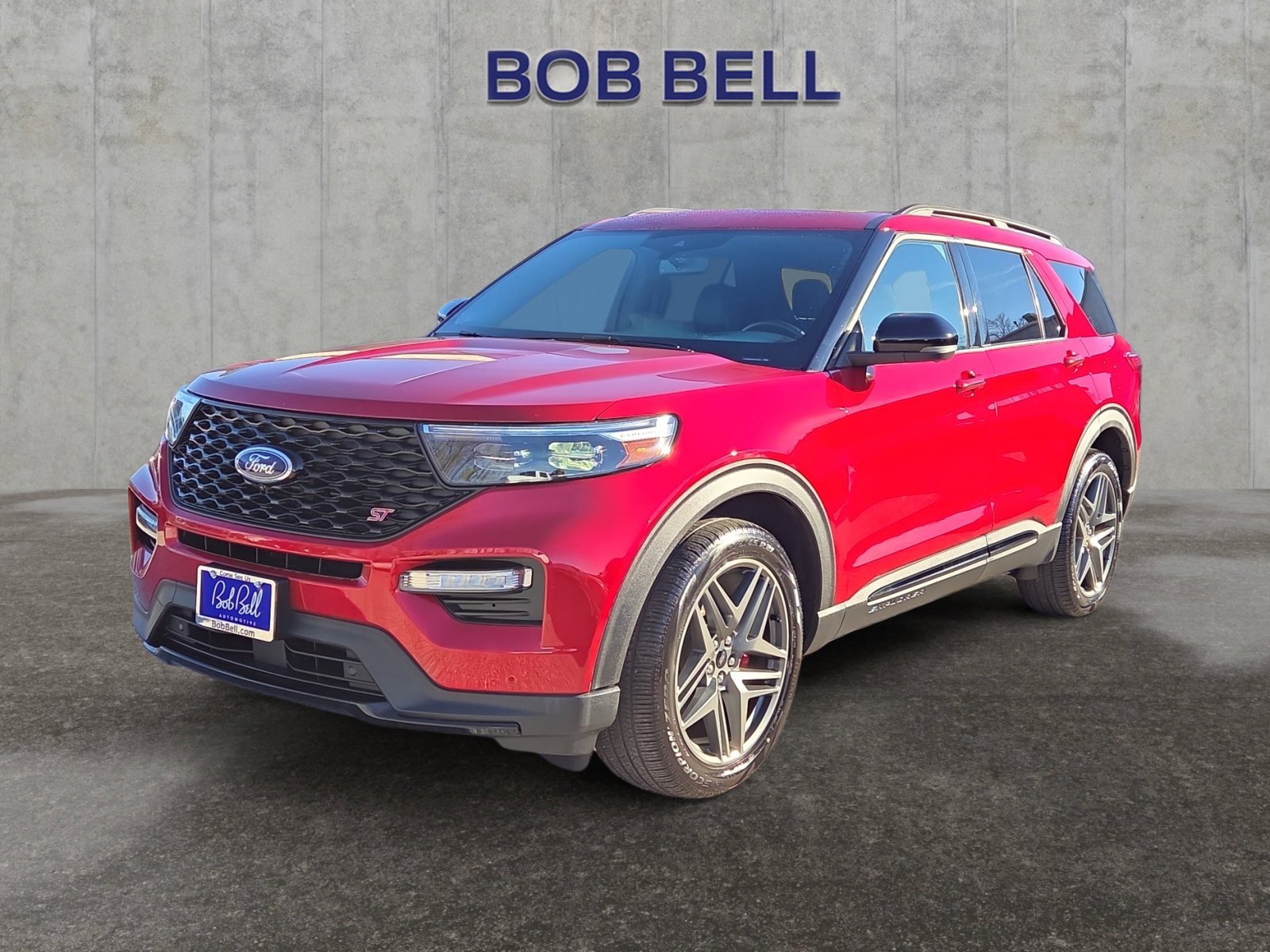 2023 Ford Explorer ST's photo