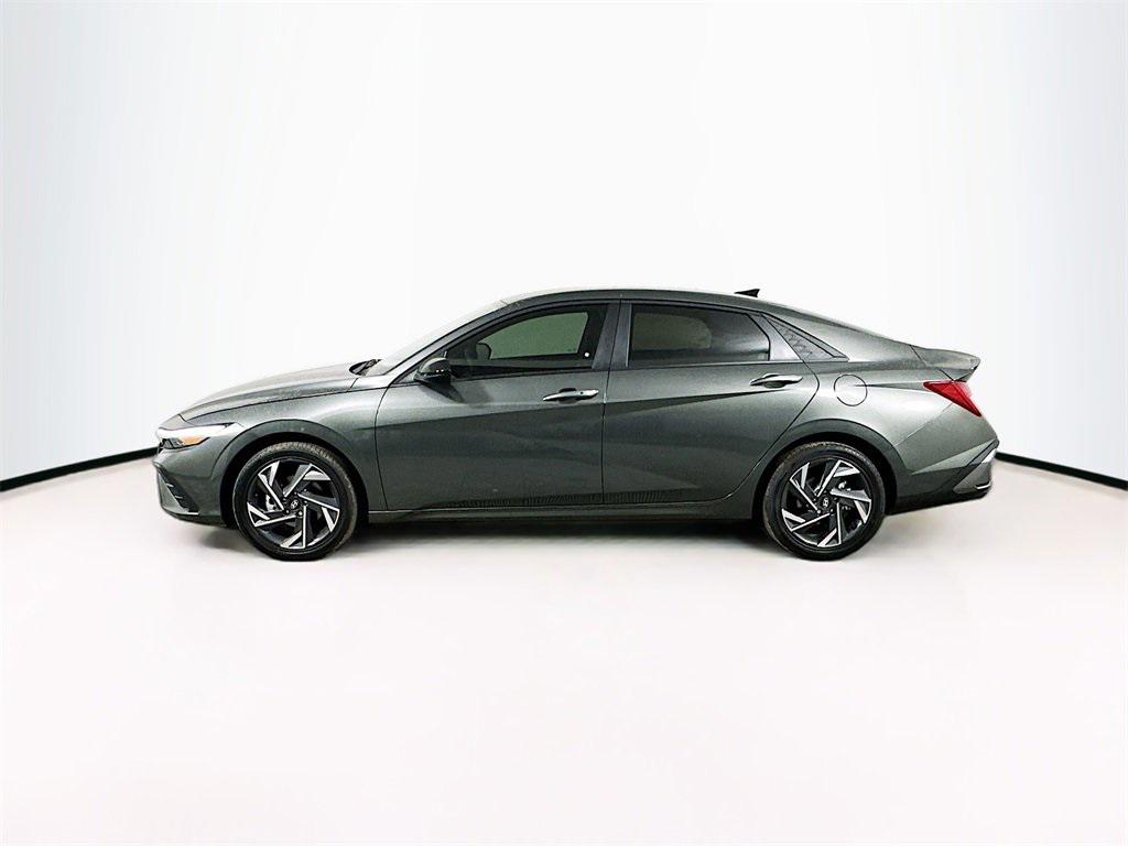 2025 Hyundai Elantra Hybrid SEL Sport photo 3