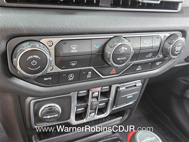 2025 Jeep Gladiator Sport S photo 18