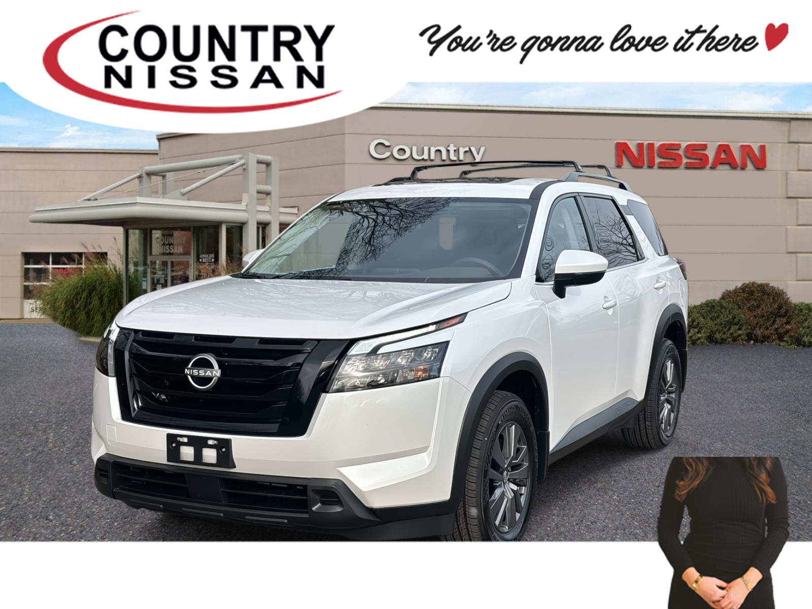 2025 Nissan Pathfinder SV's photo