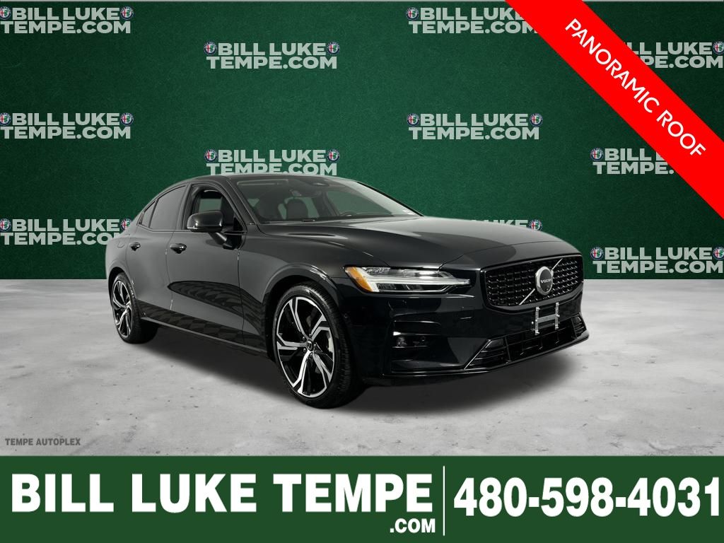 2025 Volvo S60 Plus's photo