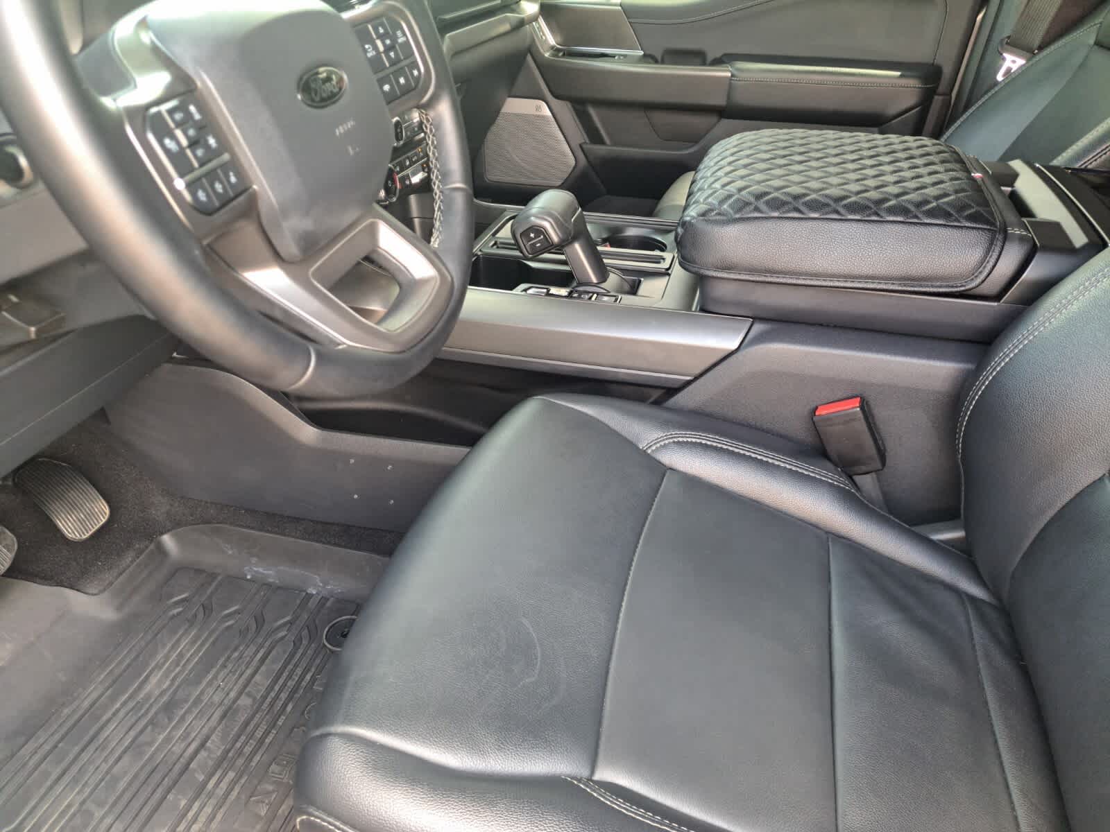 2024 Ford F-150 XLT photo 17