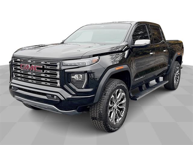 2024 GMC Canyon Denali's photo
