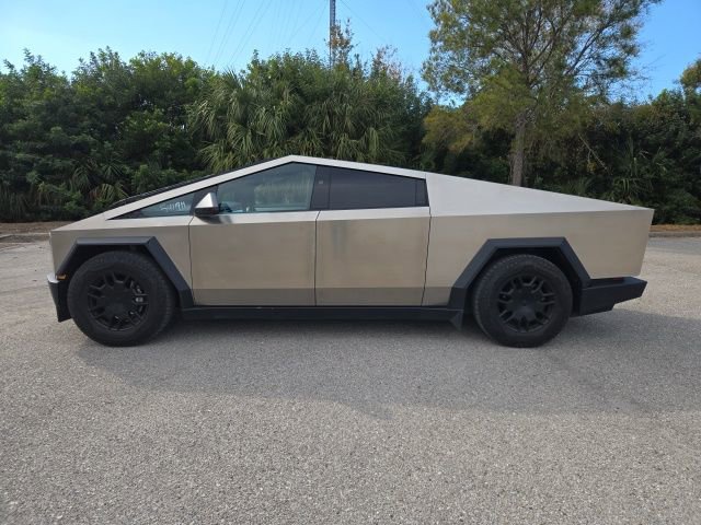 Used 2024 Tesla Cybertruck Base with VIN 7G2CEHED7RA005004 for sale in Sarasota, FL