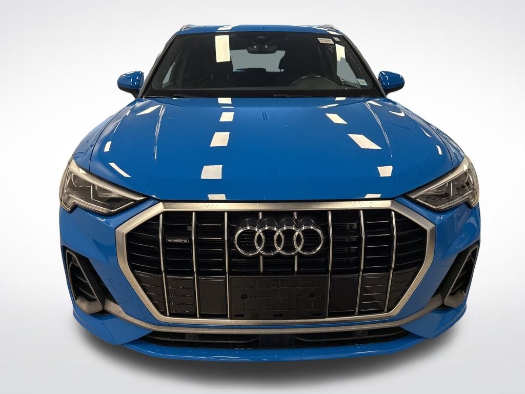 2023 Audi Q3 Premium S line photo 2