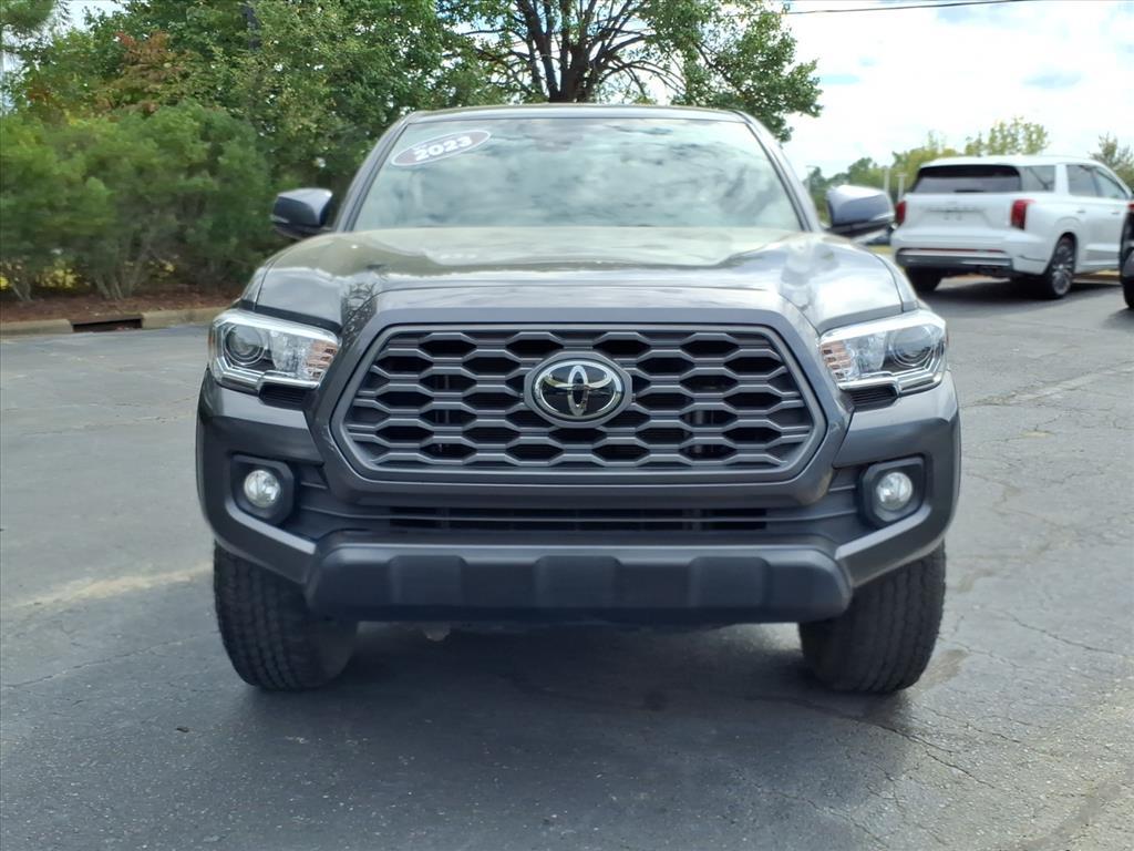 2023 Toyota Tacoma TRD photo 2