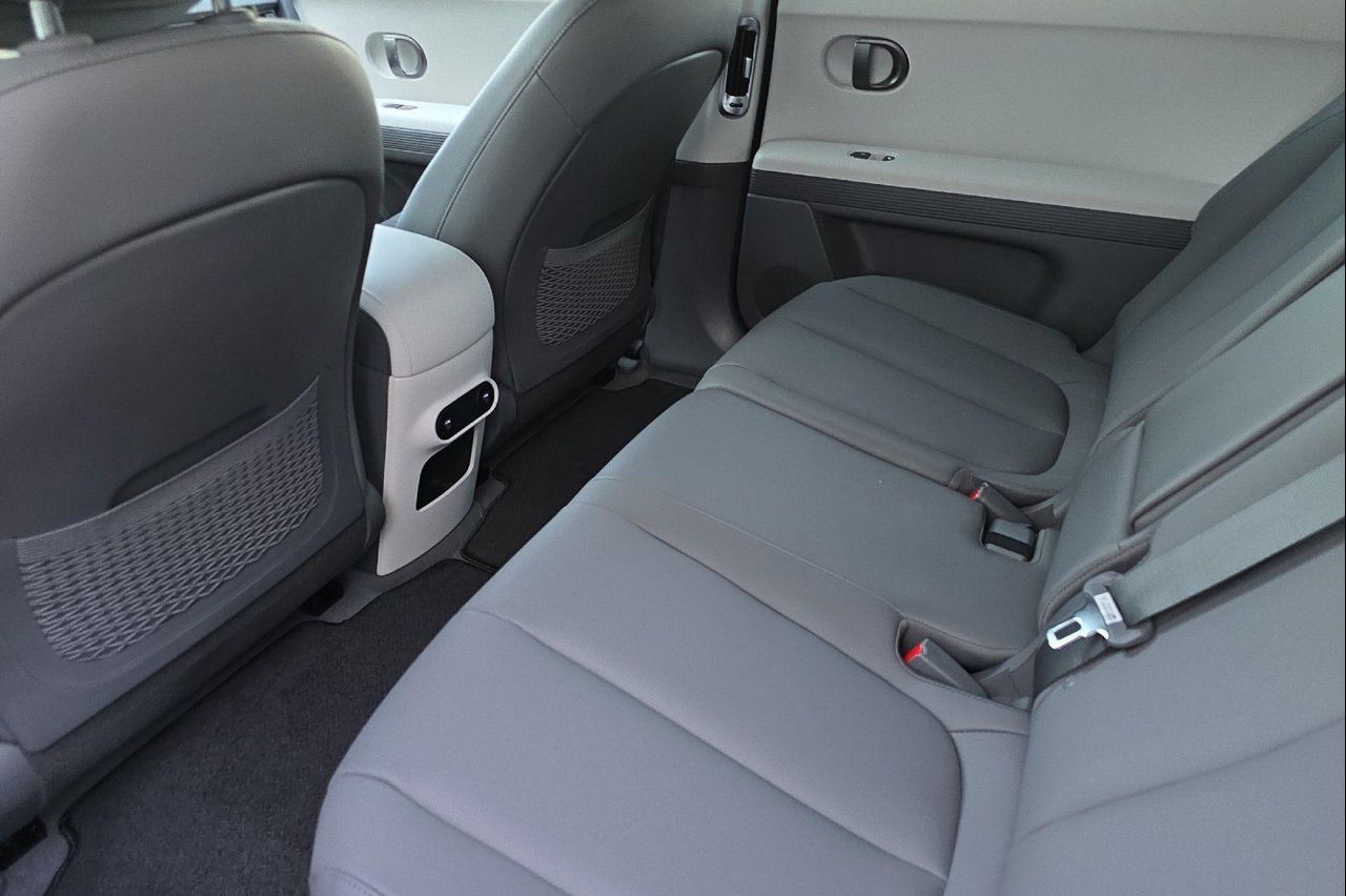 2025 Hyundai Ioniq 5 SEL photo 10