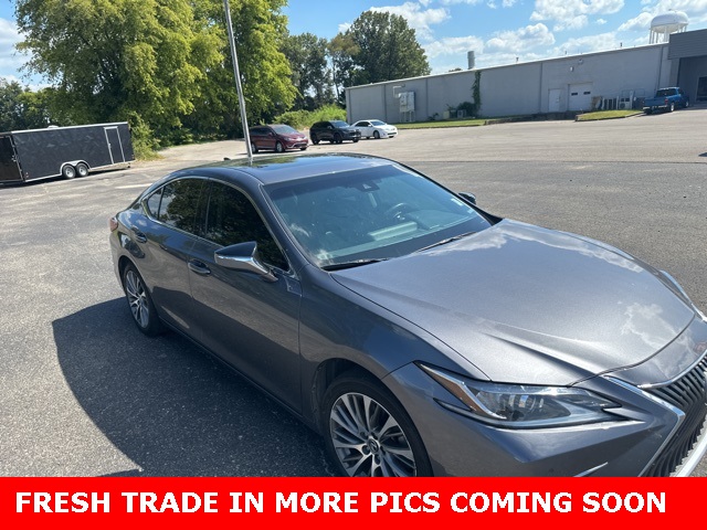 2019 Lexus ES 350 Ultra Luxury photo 5