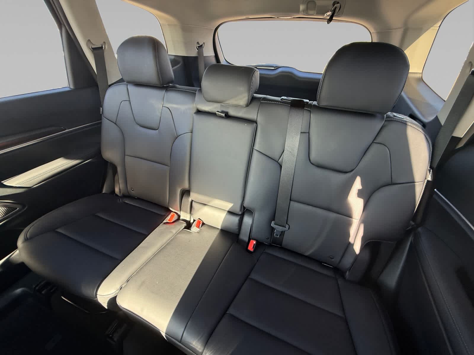 2025 Kia Telluride LX photo 10
