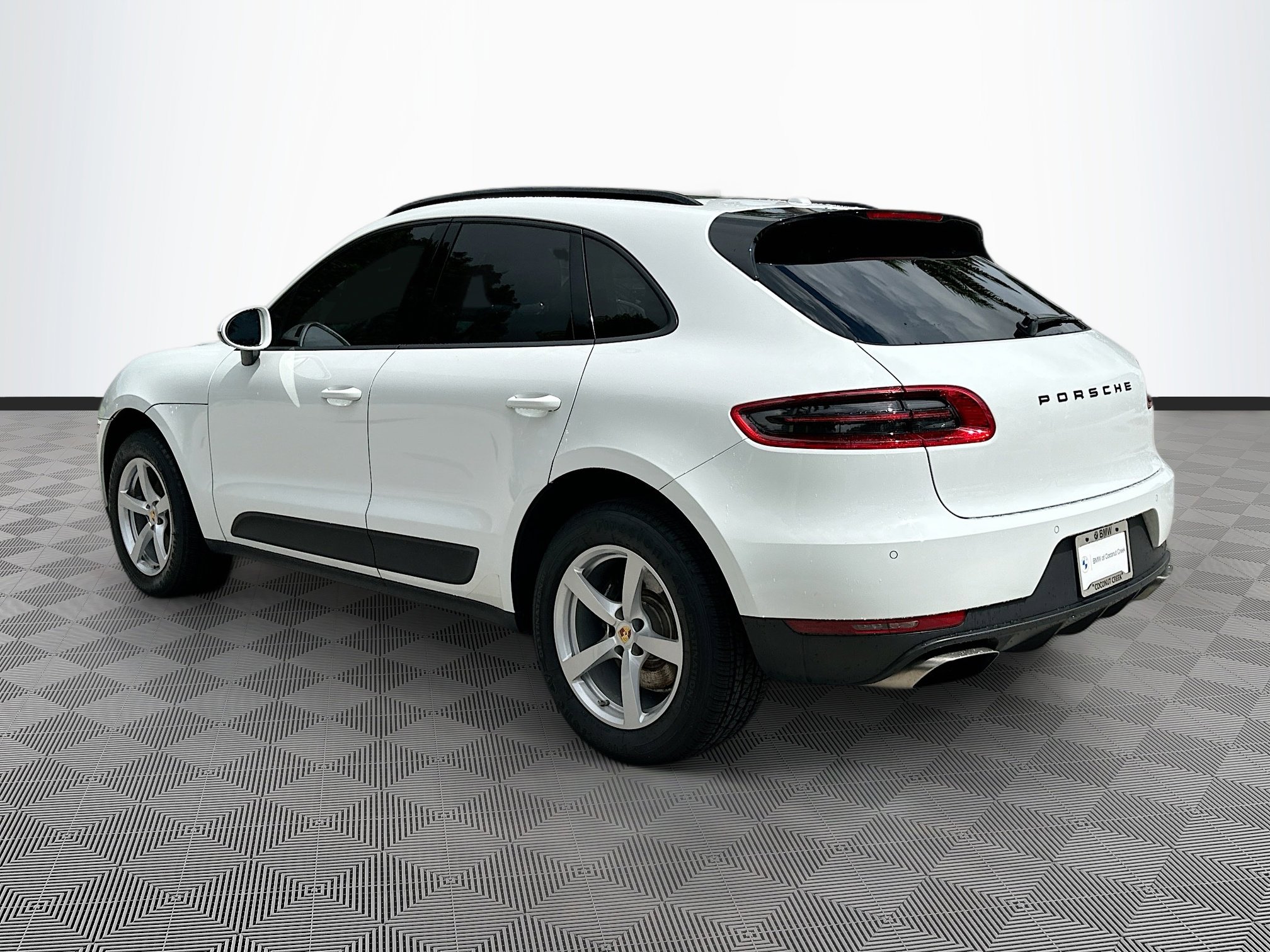 2018 Porsche Macan photo 5
