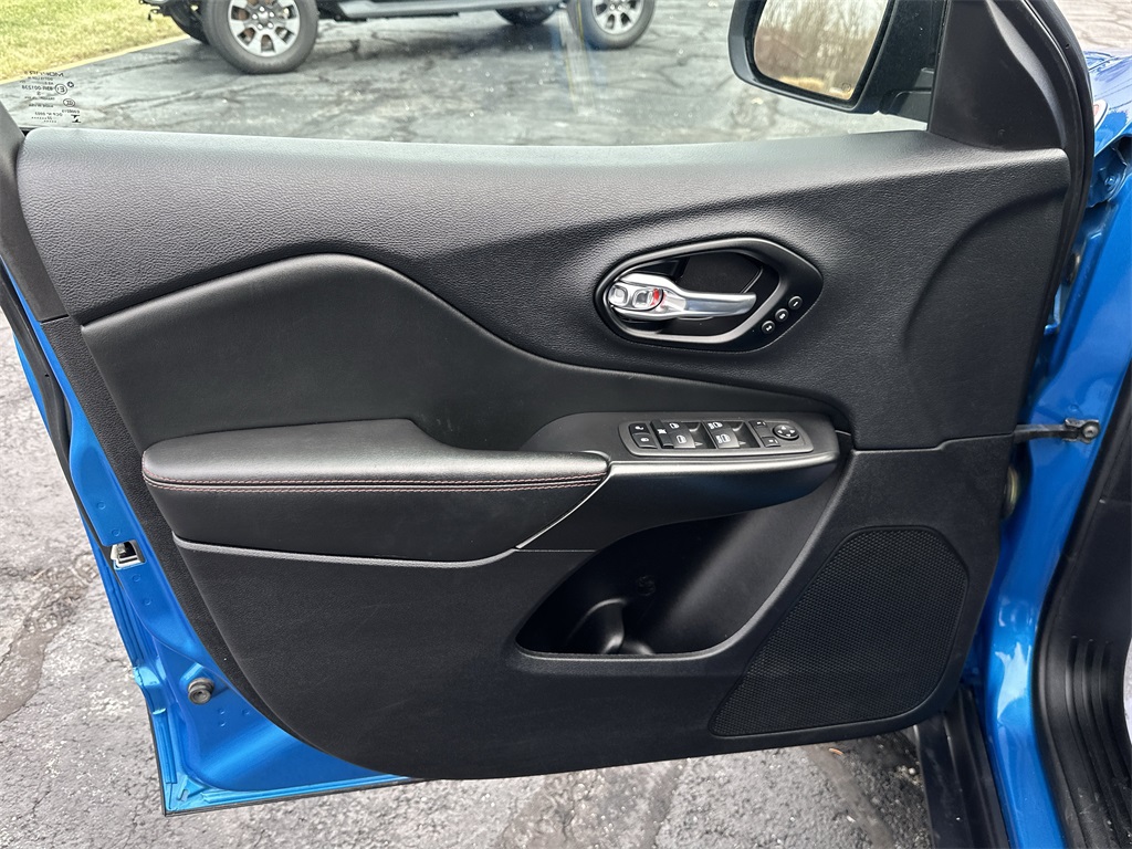 2022 JEEP CHEROKEE - Image 18