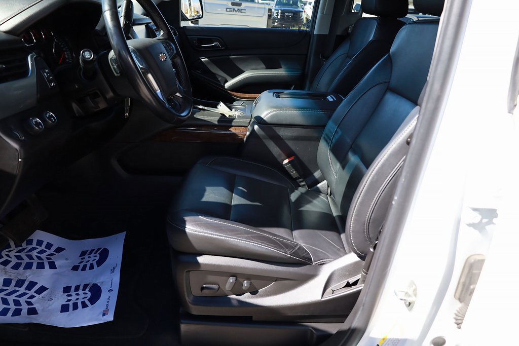 2019 Chevrolet Suburban LT photo 11