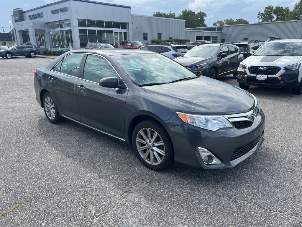 2012 Toyota Camry photo 3