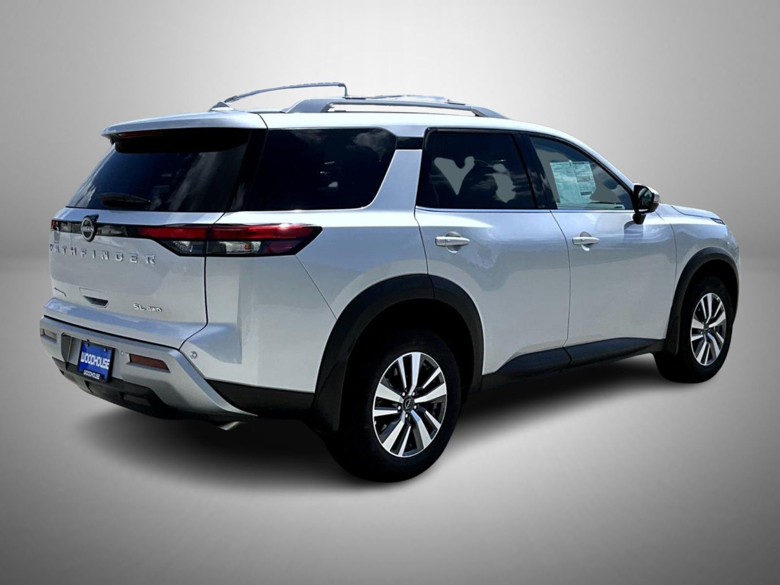 2025 Nissan Pathfinder SL photo 5