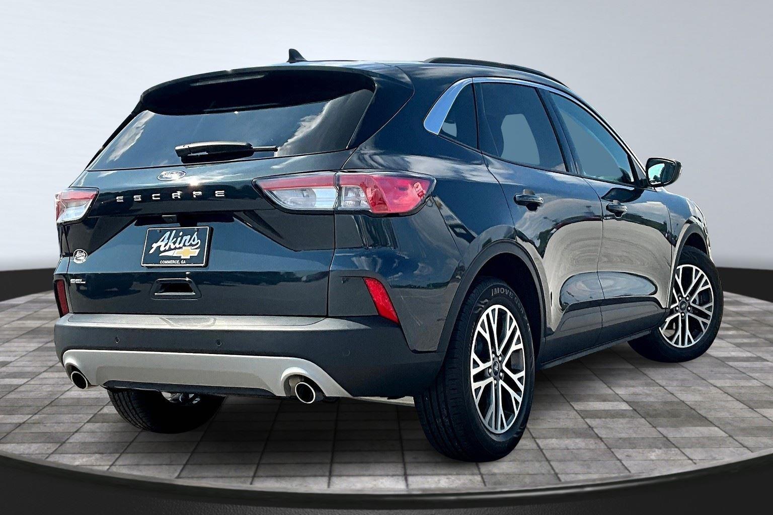 2022 Ford Escape SEL photo 6